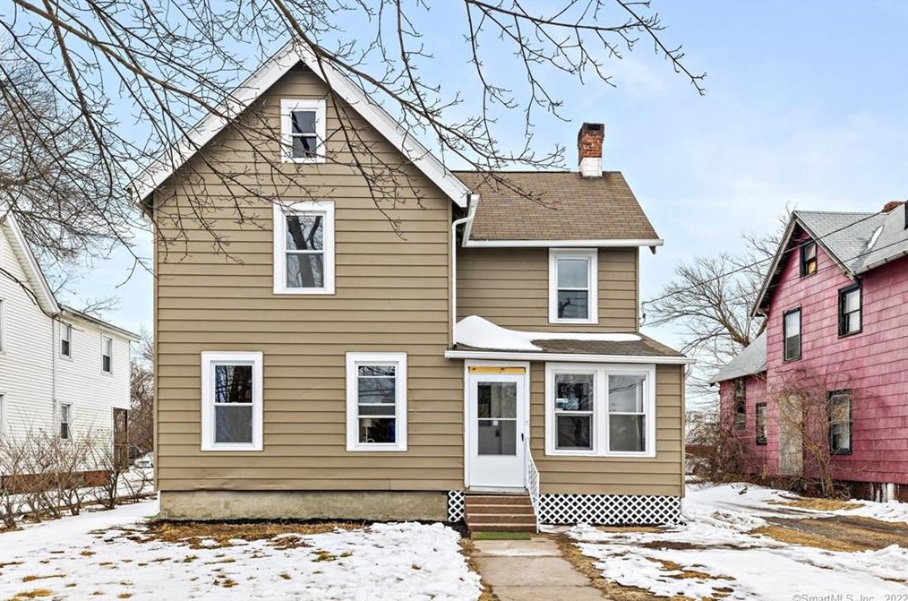42 Tolland St, Hartford CT  06108-3437 exterior