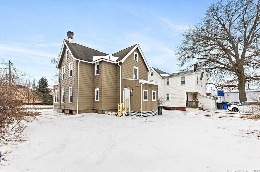 42 Tolland St, Hartford CT  06108-3437 exterior