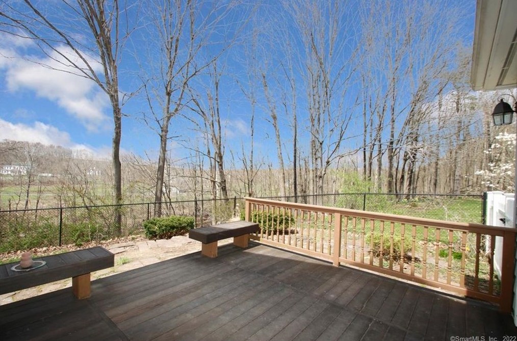 808 Br Rd, Suffield CT 06078-2321 exterior