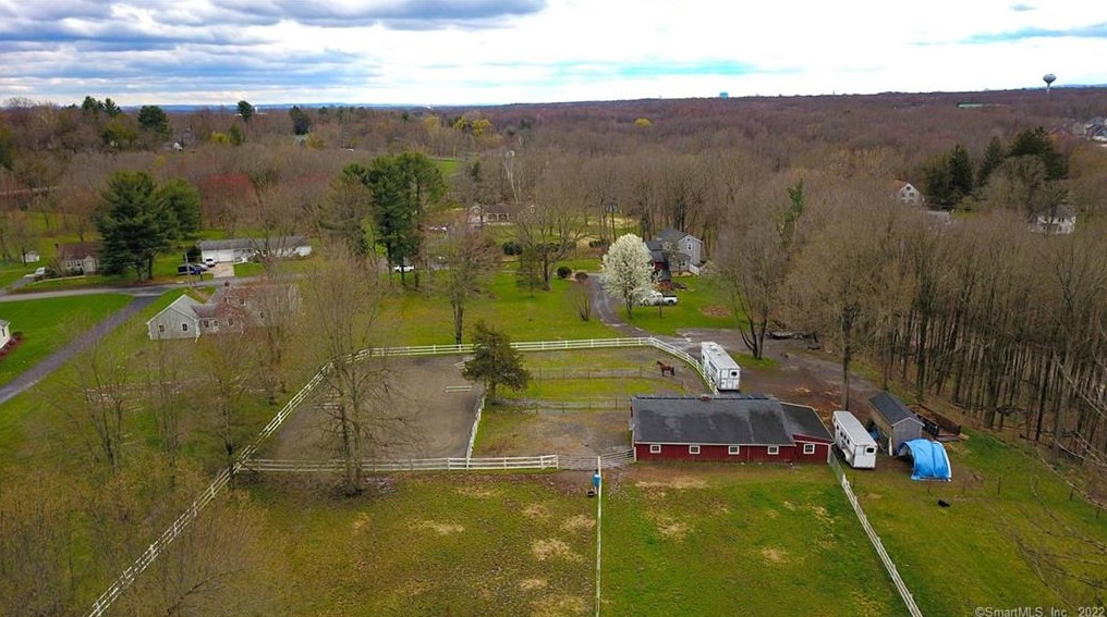 808 Br Rd, Suffield CT 06078-2321 exterior