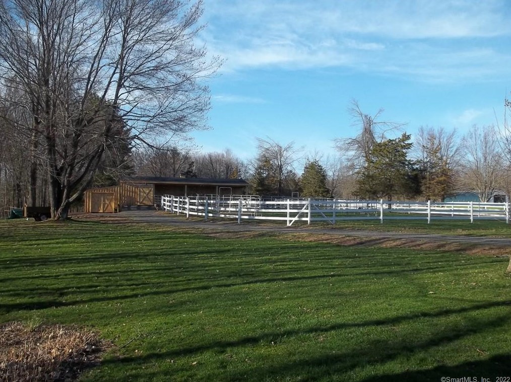 808 Br Rd, Suffield CT 06078-2321 exterior