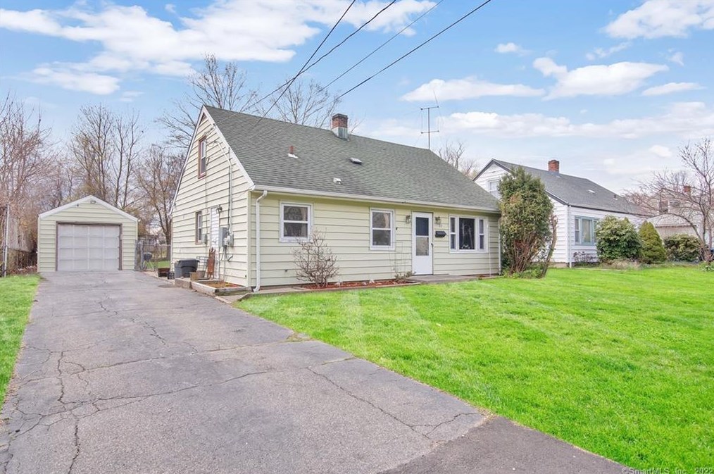 83 Plainview Dr, Stratford, CT 06614 exterior