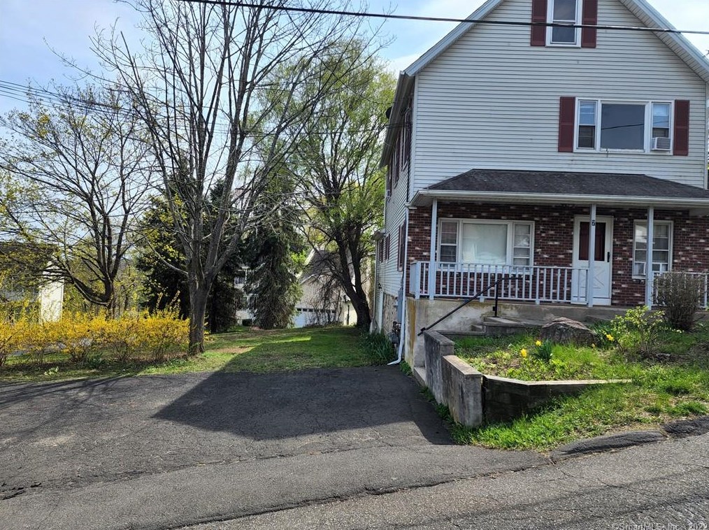 7 Margerie St, Danbury CT  06811-4646 exterior
