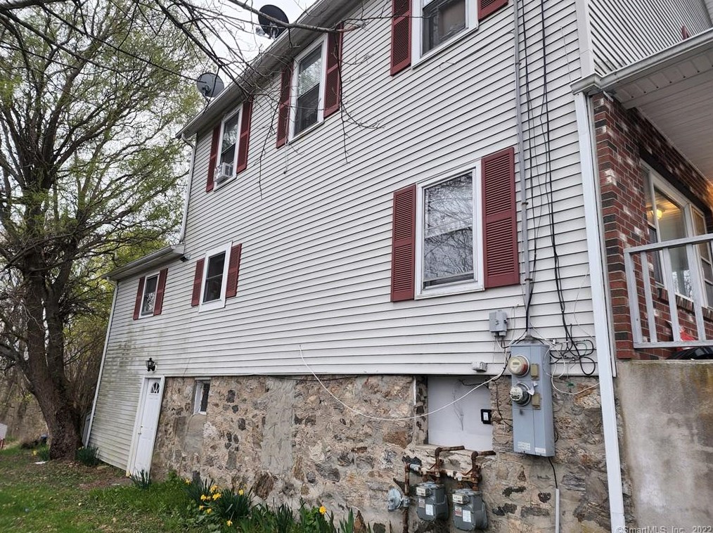 7 Margerie St, Danbury CT  06811-4646 exterior