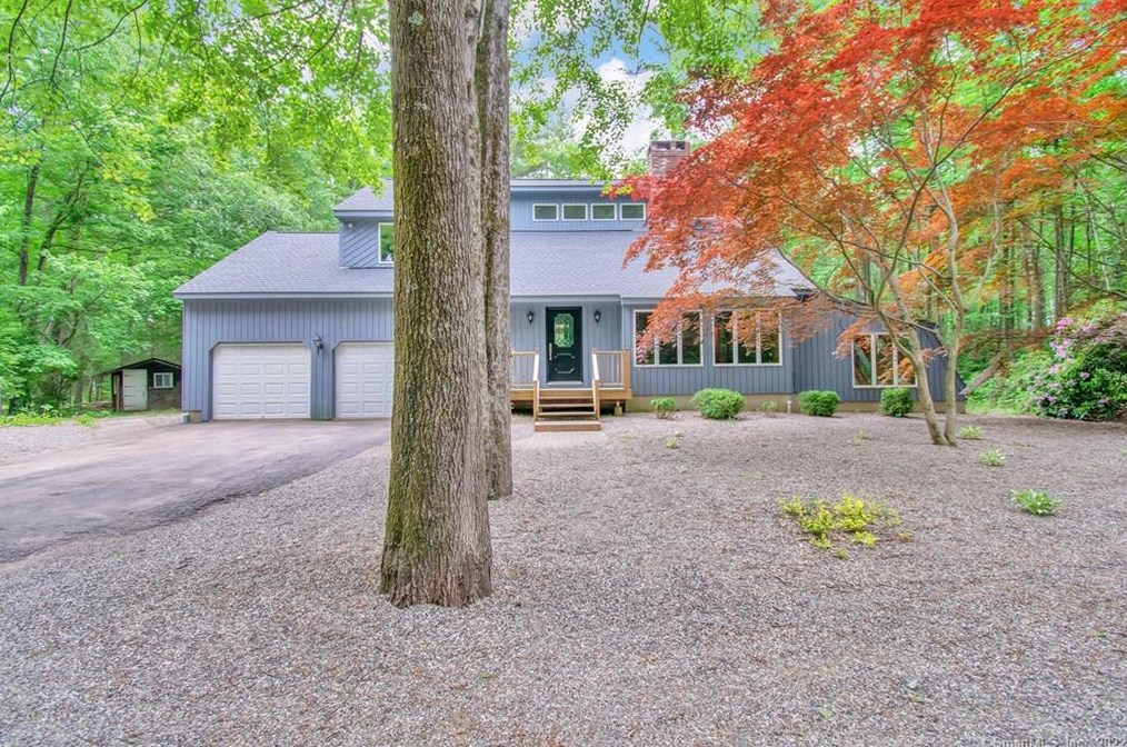 104 Petersen Rd, Granby, CT 06035