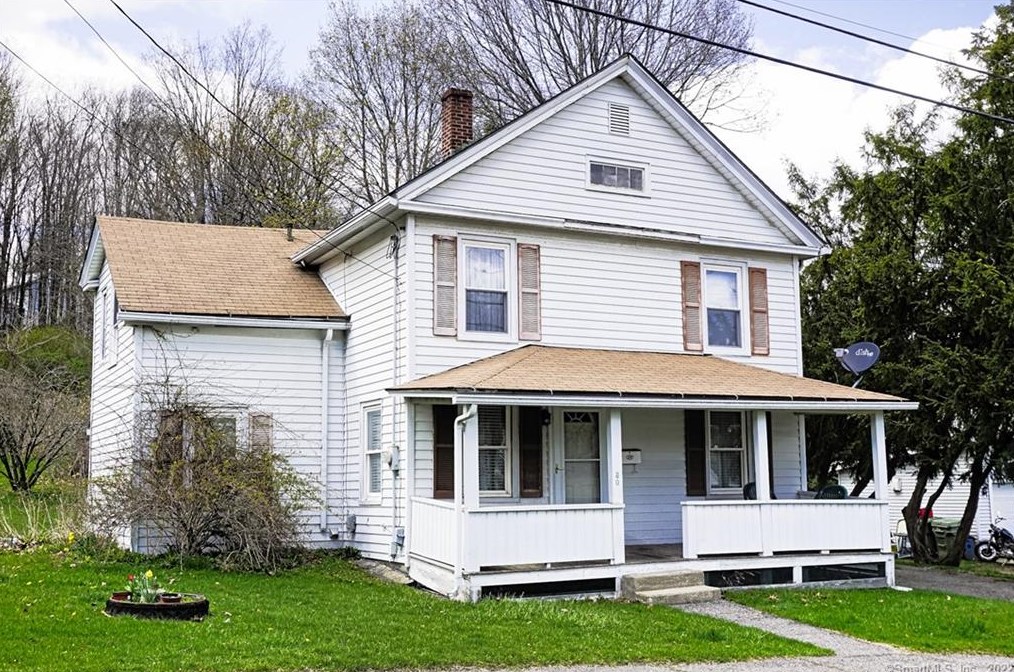 30 Birdsall St, Winsted, CT 06098-1902