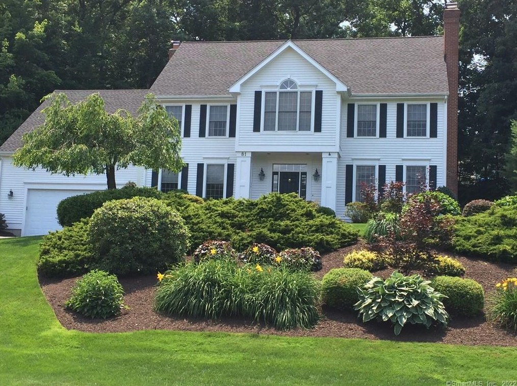 81 Oakridge, Unionville, CT 06085-1475