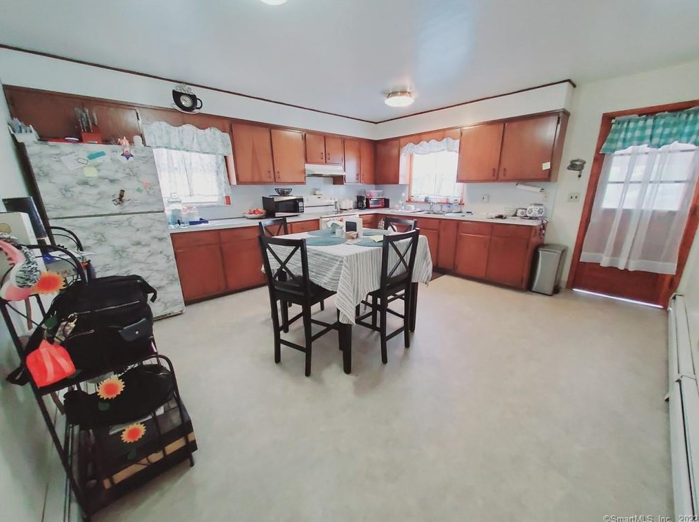 596 Fairfield Ave, Stamford, CT 06902