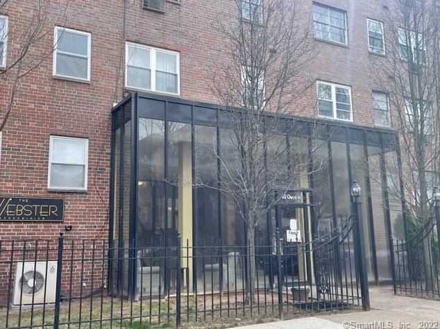 40 Owen St #b8, Hartford, CT 06105