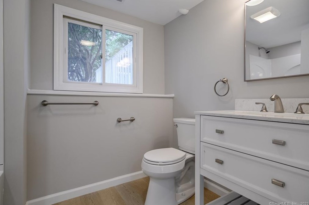 7 Sue Ter, Westport CT  06880-4523 exterior