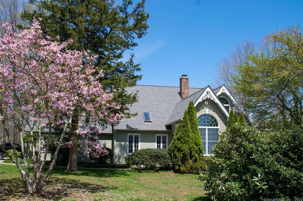 3 Sand Creek Dr, Fenwick, CT 06475