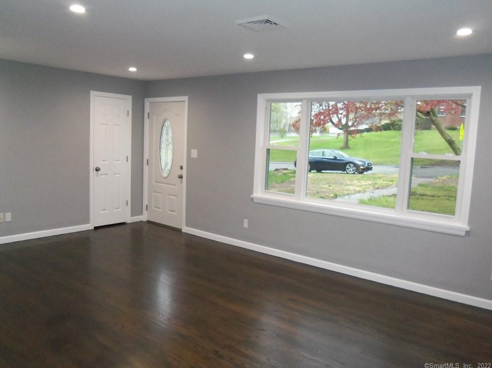 174 Buckingham St, Watertown CT  06779-1702 exterior