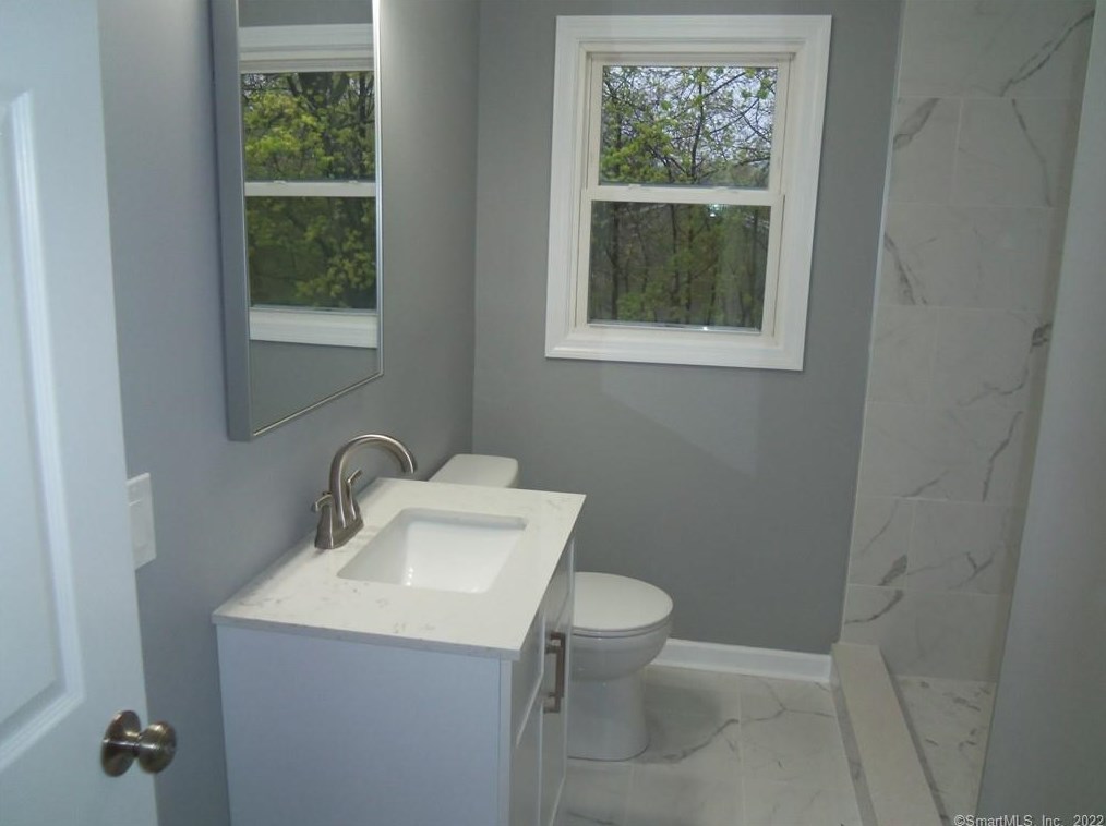 174 Buckingham St, Watertown CT  06779-1702 exterior