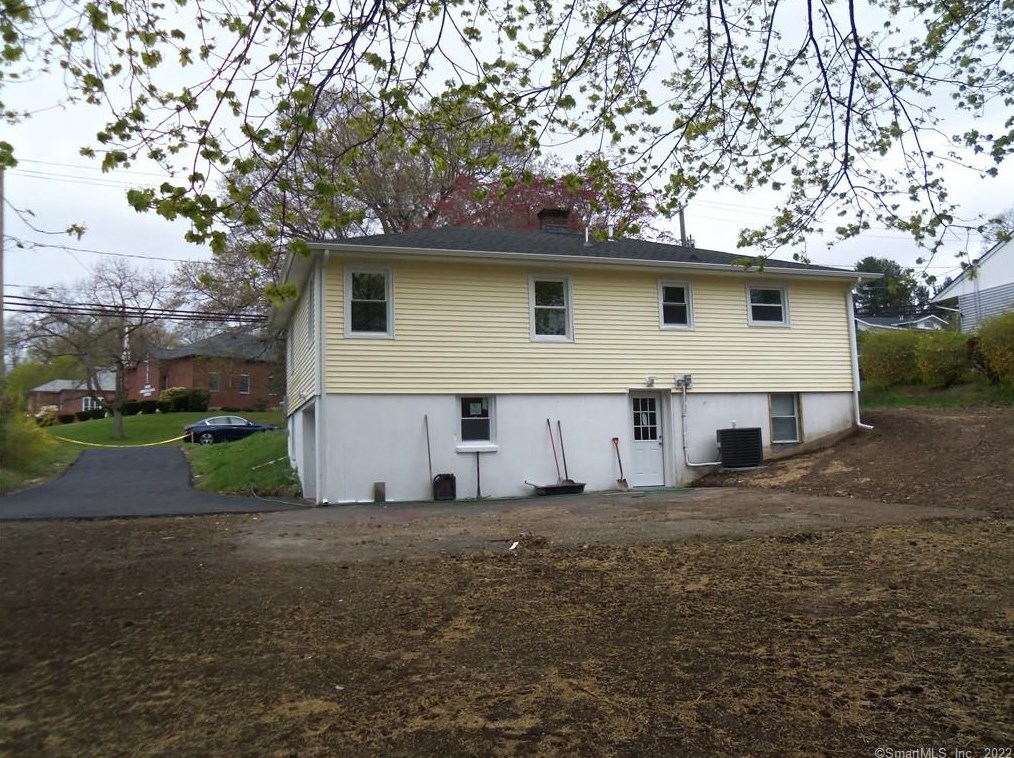 174 Buckingham St, Watertown CT  06779-1702 exterior