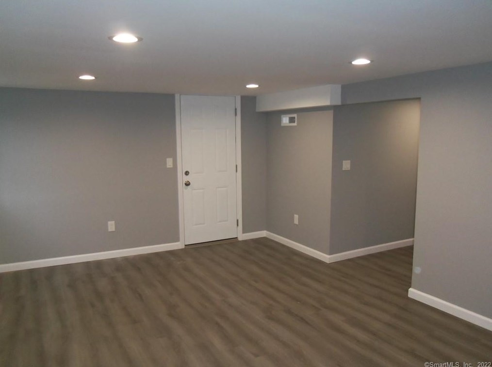 174 Buckingham St, Watertown CT  06779-1702 exterior