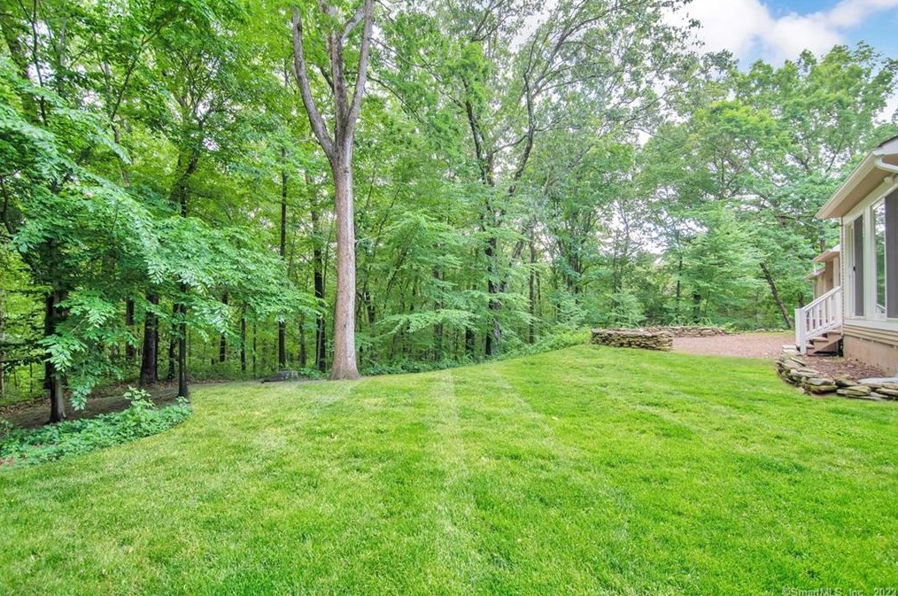 57 Old Kent Rd, Tolland CT 06084-3742 exterior