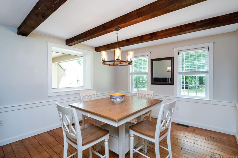 57 Old Kent Rd, Tolland CT 06084-3742 exterior