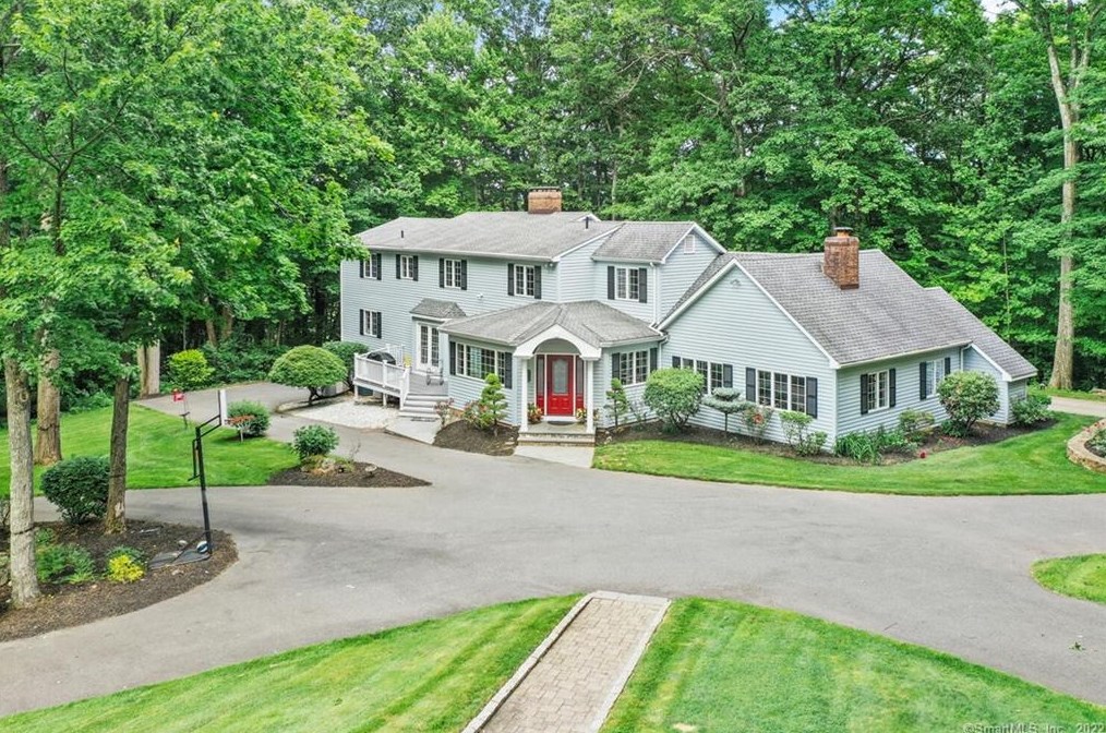 85 Mountain Brook Dr, Cheshire, CT 06410