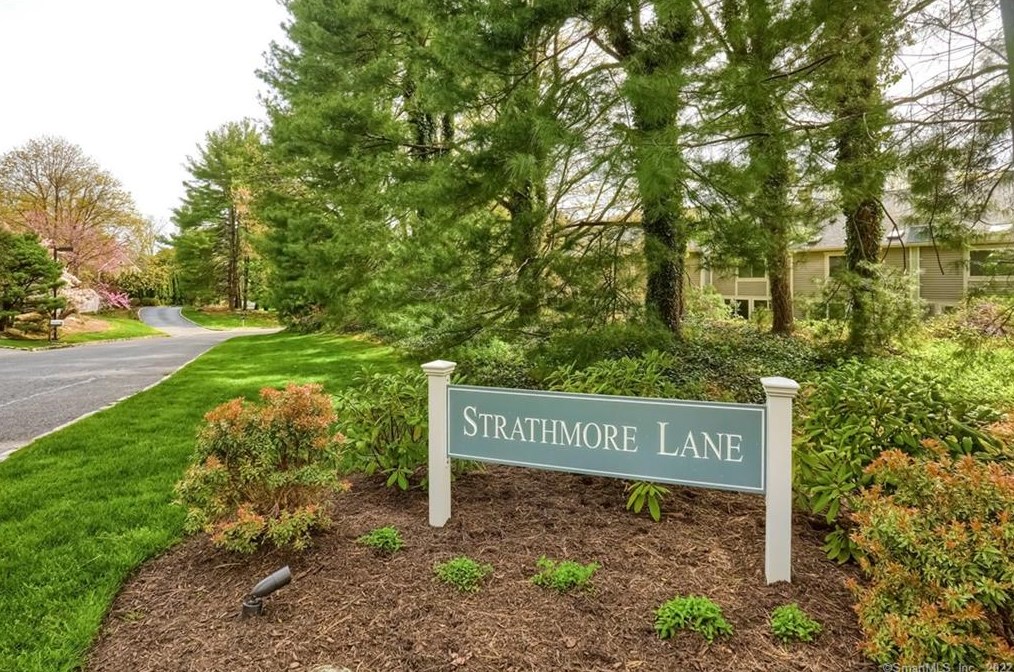 27 Strathmore Ln, Westport, CT 06880-4700