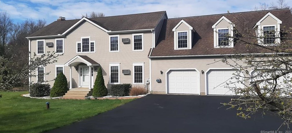 38 Chardonnay Ln, Tolland, CT 06084-2623