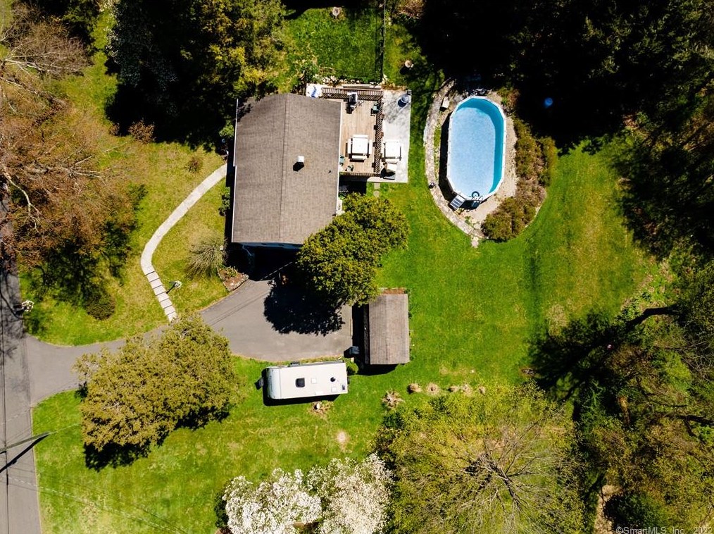 144 Lone Oak Dr, Northville, CT 06776 exterior