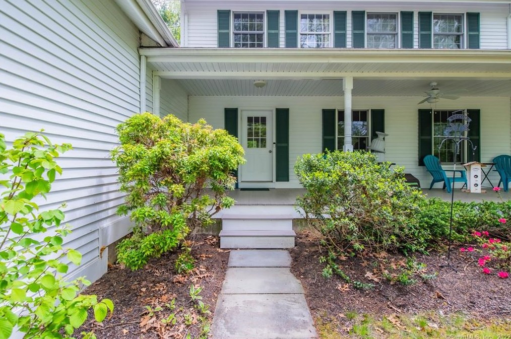 201 Transylvania Rd, Woodbury, CT 06798
