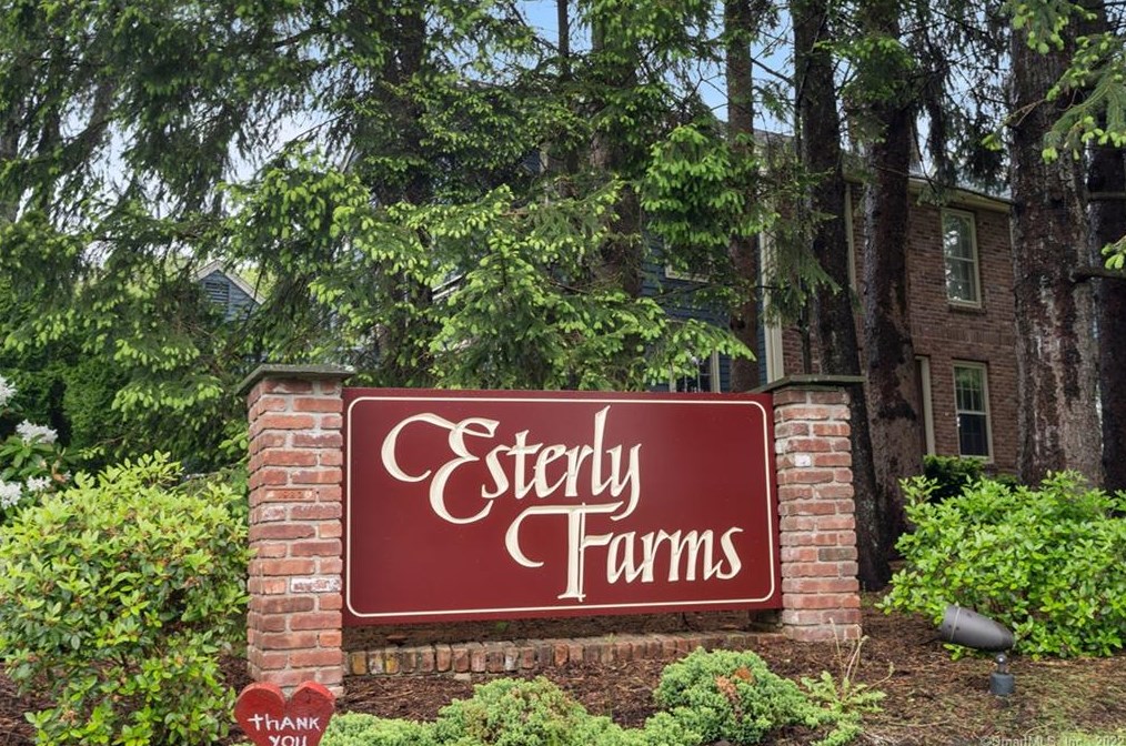 11 Esterly Farms Rd, Madison CT  06443-2279 exterior