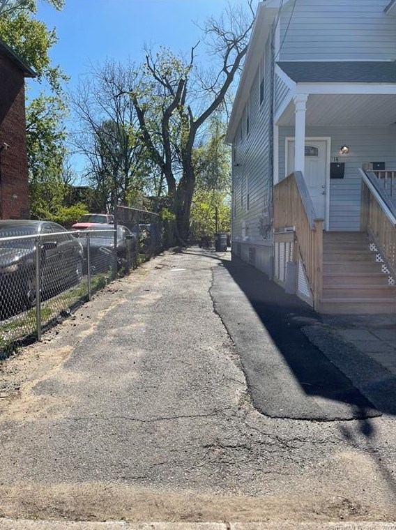 12 Martin St #1, Hartford, CT 06120