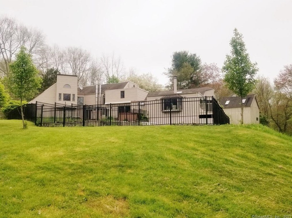 158 Wawecus Hill Rd, Bozrah, CT 06334