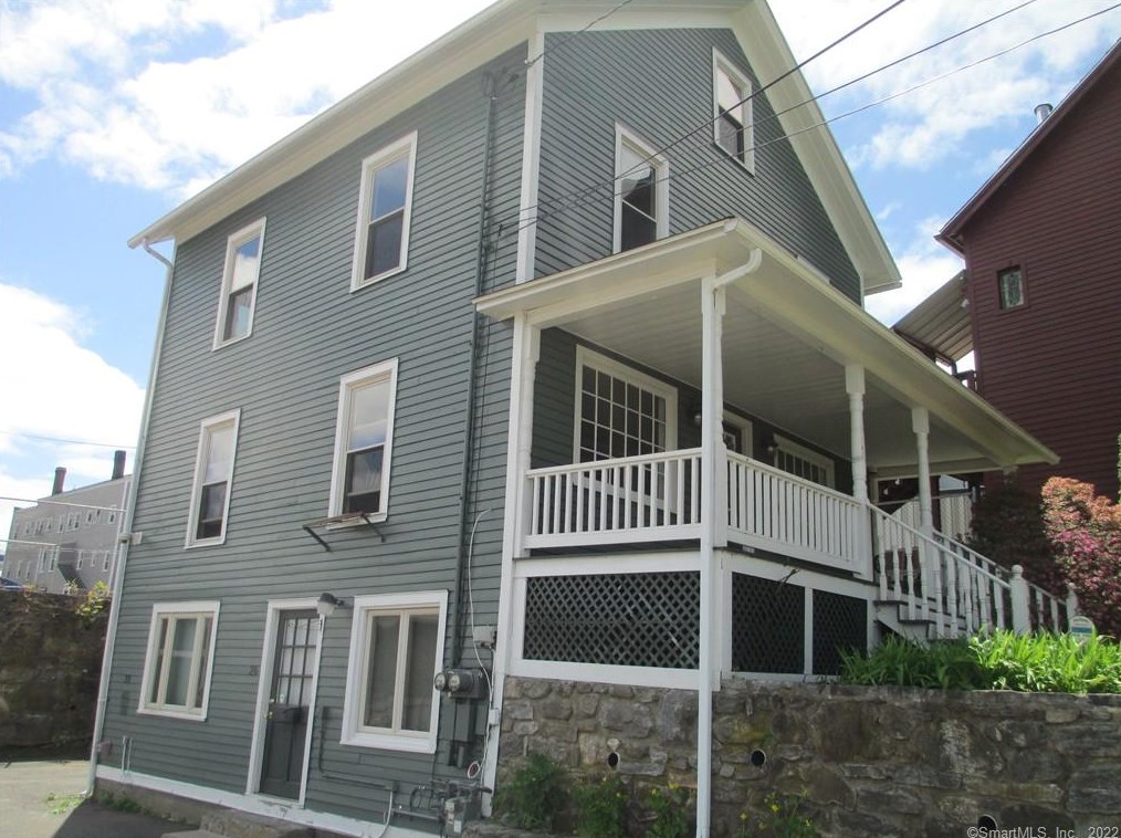24 Depot St, Watertown, CT 06795-2648