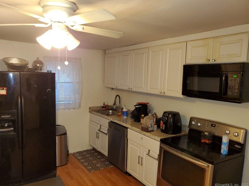 40 Tremont St, Meriden, CT 06450-2234
