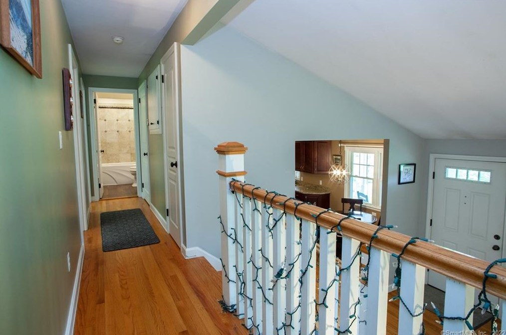 1250 Copper Hl Rd, Suffield CT 06093-2917 exterior