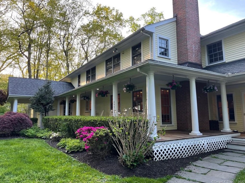 14 Nutmeg Ln, Wilton, CT 06897