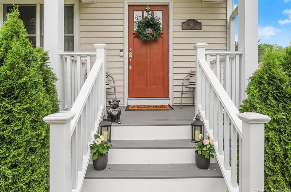 89 Bennett St, Fairfield, CT 06825