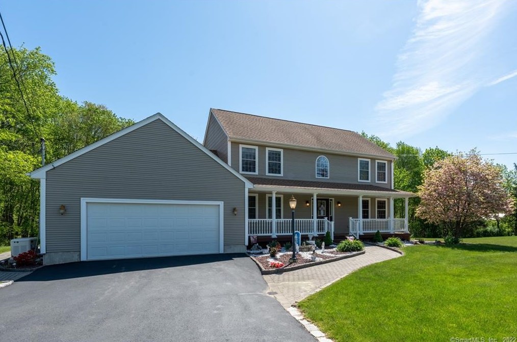 53 Pautipaug Hill Rd, Lisbon, CT 06330-1015