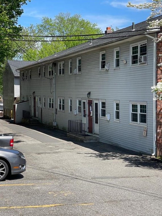 16 Meriline Ave #30, Waterbury, CT 06705