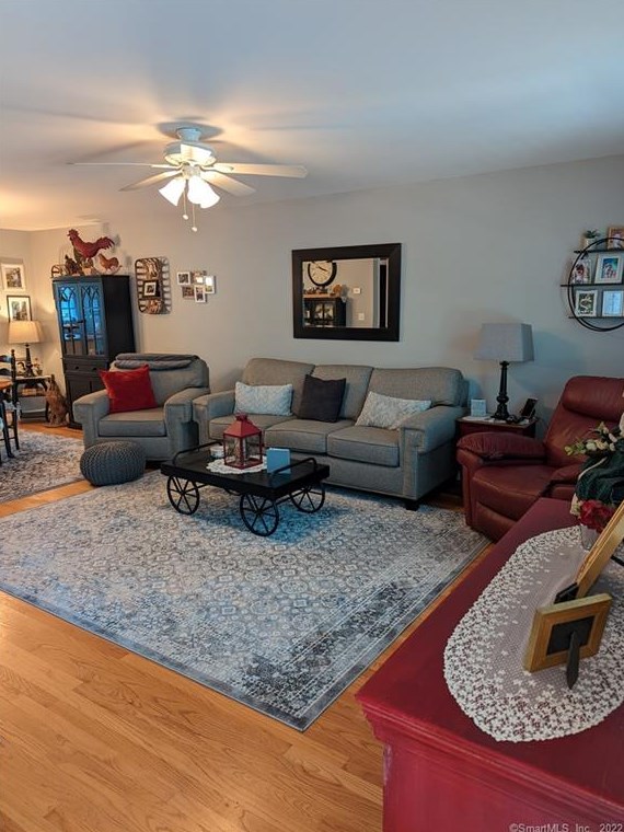 3 Cross Creek Rd, Plainfield, CT 06374-1054