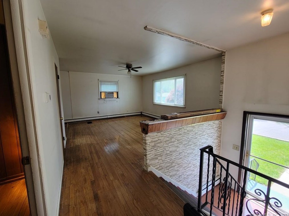 7 Moran Ave, Danbury, CT 06810