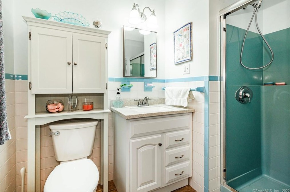 75 Tamara Cir, Avon CT 06001-2234 exterior