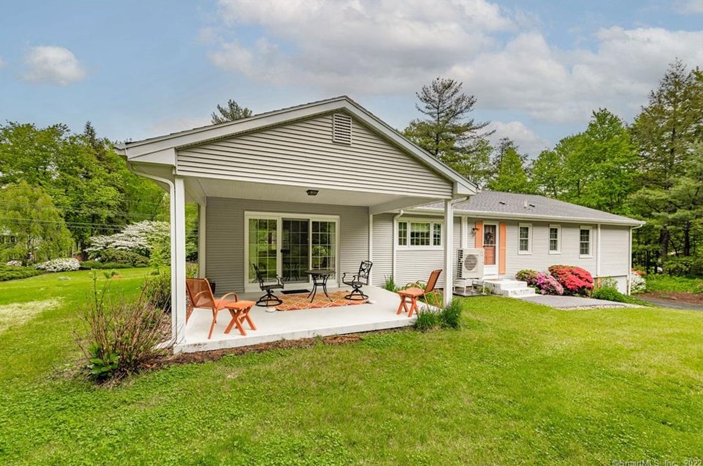 75 Tamara Cir, Avon CT 06001-2234 exterior