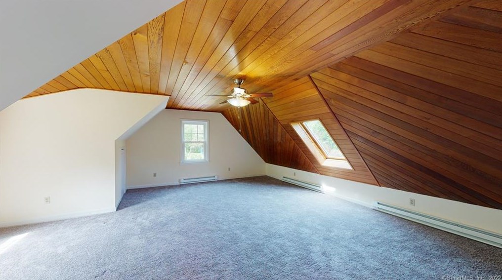 61 Duane Ln, Unionville CT  06013-1307 exterior