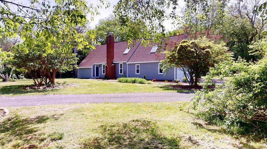 61 Duane Ln, Unionville CT  06013-1307 exterior