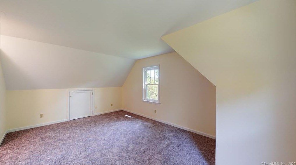 61 Duane Ln, Unionville CT  06013-1307 exterior