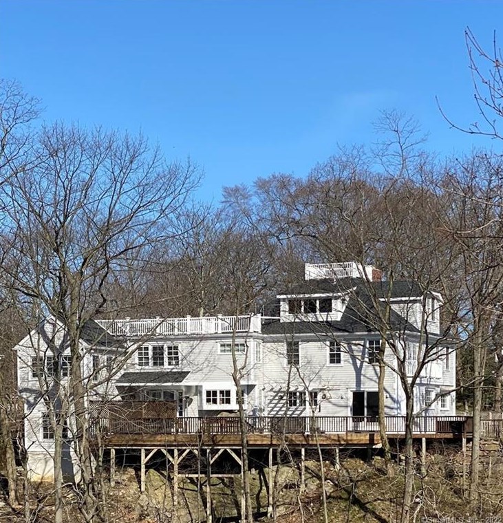 84 Indian Harbor Dr, Greenwich, CT 06830
