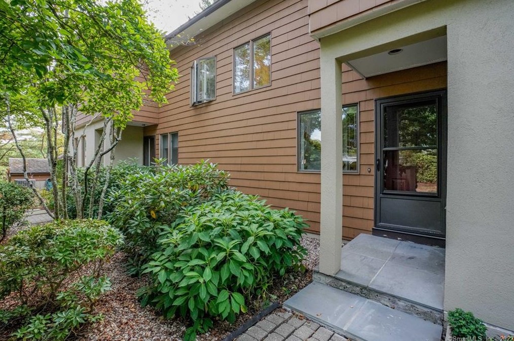 17 Font Hill Park #17, Bloomfield, CT 06002
