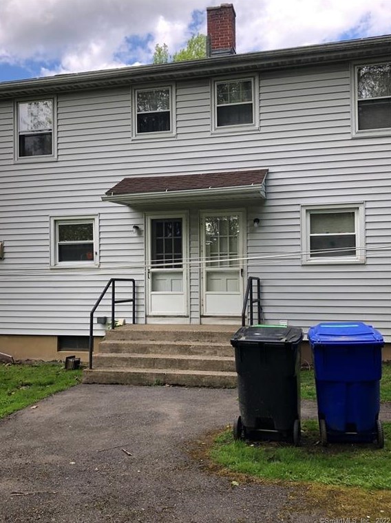 16 Royer St, Winsted CT  06098-1325 exterior