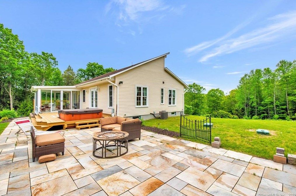 265 Colebrook Rd, Winsted, CT 06098