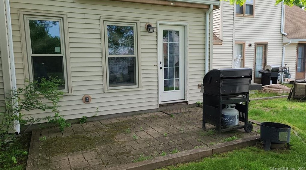 101 Butternut Ln, Rocky-Hill, CT 06067 exterior