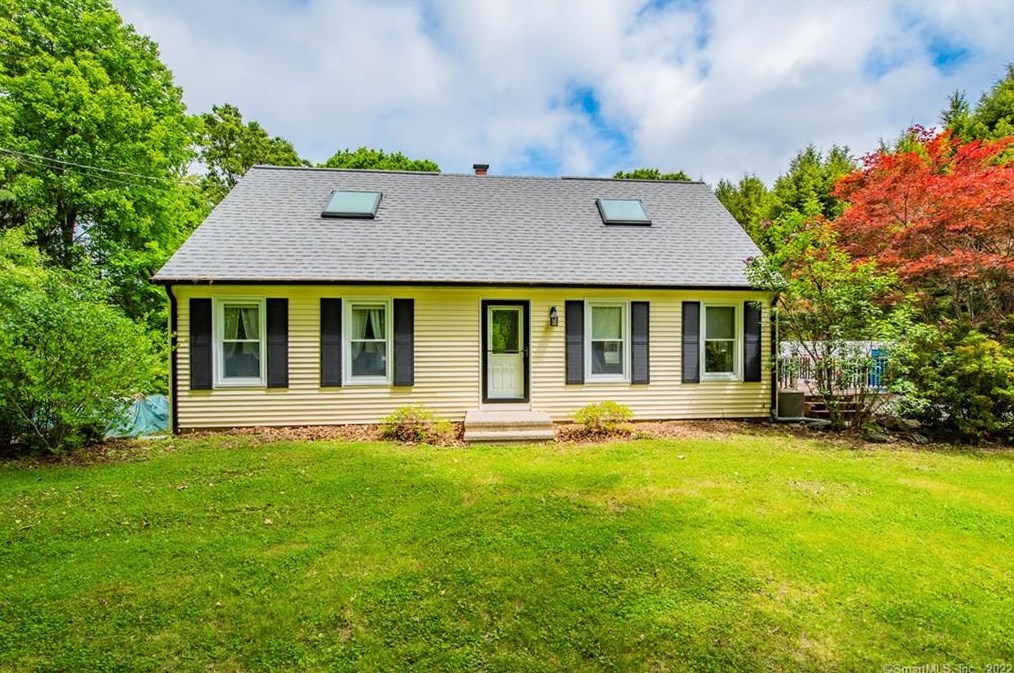 361 Peter Rd, Southbury, CT 06488-2628