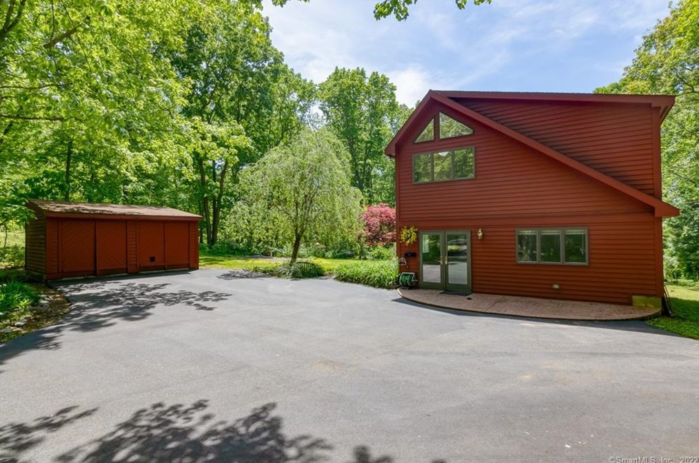171 Bradley Corners Rd, Madison, CT 06443